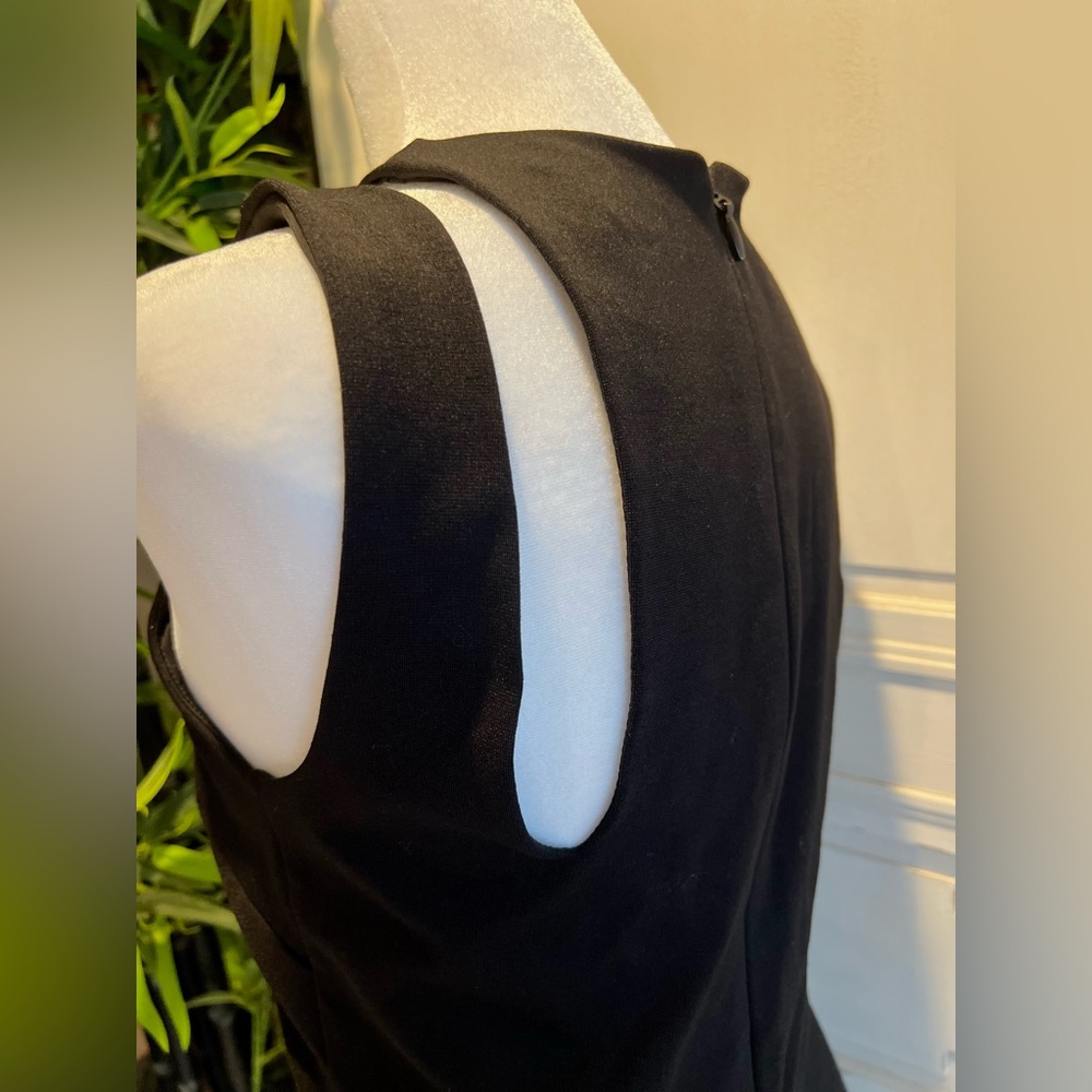 BEBE Black Cutout Shoulder Dress Size Medium - Picture 11 of 15